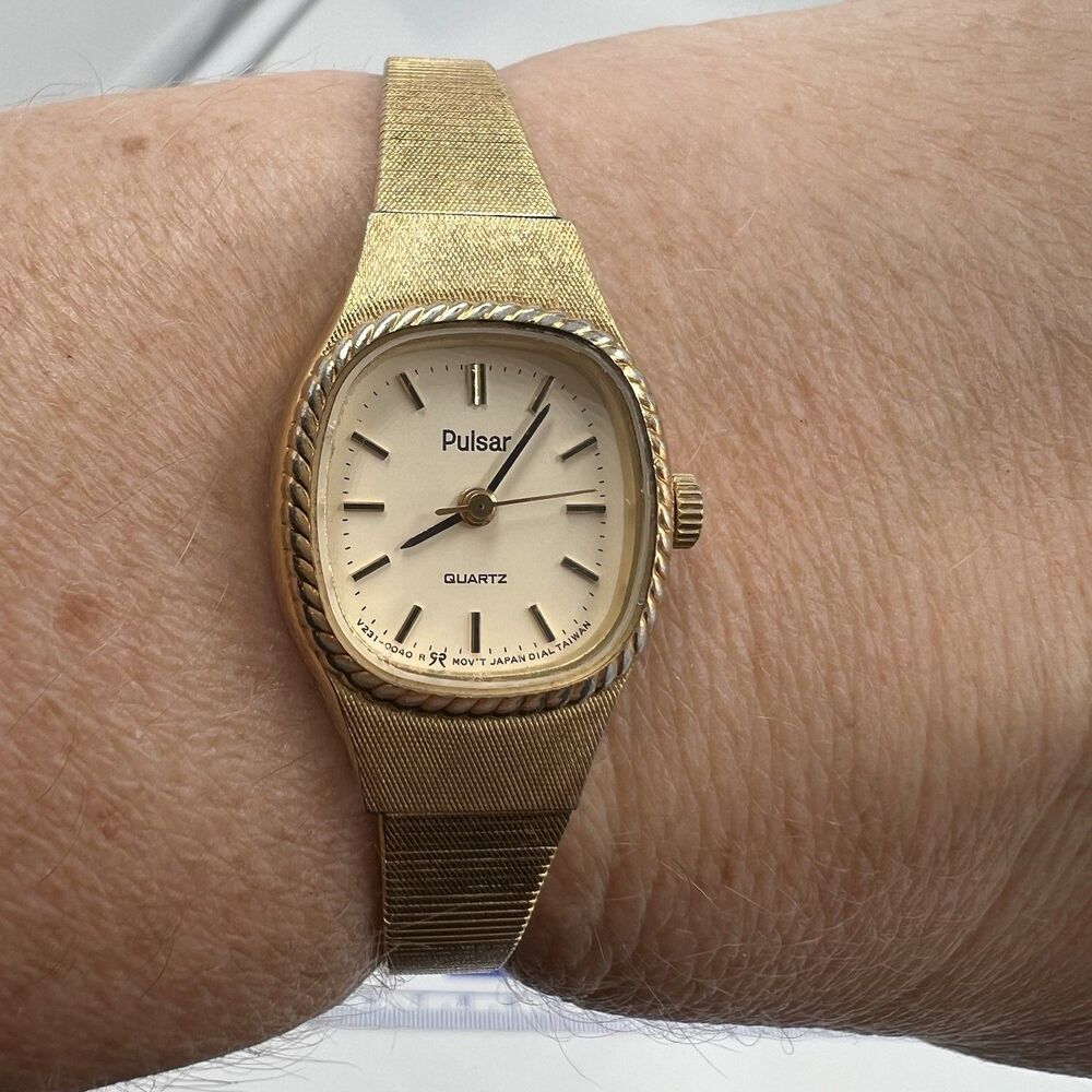 Vintage Pulsar Watch Women Gold Tone New Battery 6.5" Working Petite
